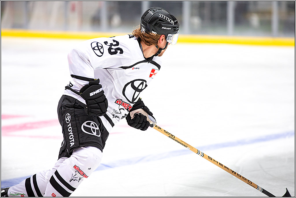 PENNY DEL; Koelner Haie Wintergame Training; Koeln, 02.12.2022